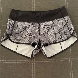 Lululemon speed shorts size 4